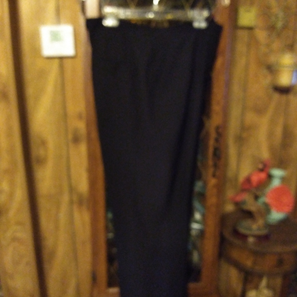 Larry Levine Pants Suit - Picture 5 of 12